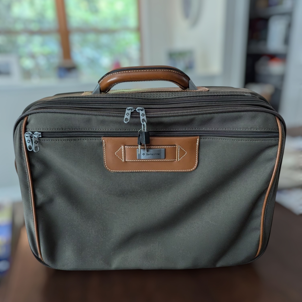 Samsonite Classic Leather And Canvas Top loader Briefcase